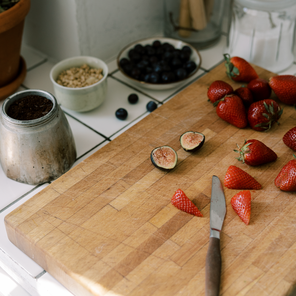 Learn how to heal your body through mindset shifts, nutrition, and sustainable lifestyle changes—without shame, extremes, or quick fixes. #healyourbody #wellnessjourney #healthcoaching #mindbodyhealth #selfdevelopment #nutritiontips #lifestylechange #emotionalhealth #plantbasedliving #healinghabits